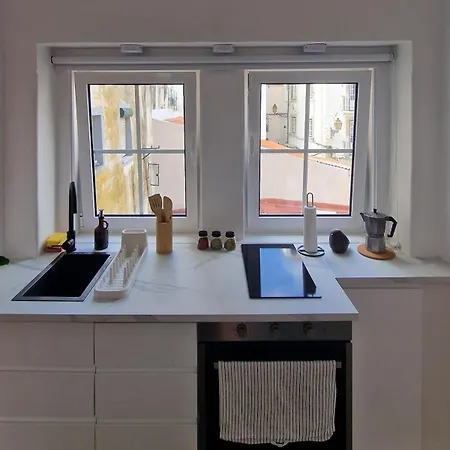 In Alfama- Beco De Sao Miguel Lisboa