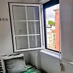 In Alfama- Beco De Sao Miguel Lisbona